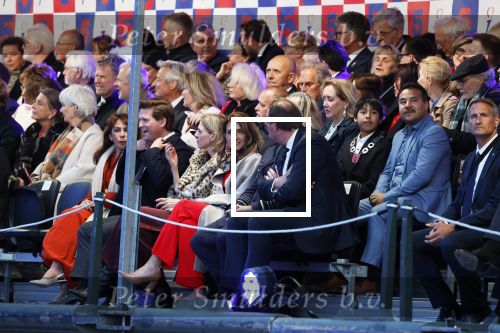 Amsterdam 5 mei 2026
5 mei Concert op de Amstel voor bevrijdingsdag . Koning Willem Alexander en Koningin Maxima zijn aanwezig .
Tineke Schouten en Splinter Chabot presenteren het . De artiesten die opterden zijn Roxeanne Hazes Acda en de Munnik Miss Envy Peru Edsilia Rombley Rolf Sanches en Fleur Raateland . Jamai Looman is dirigent .