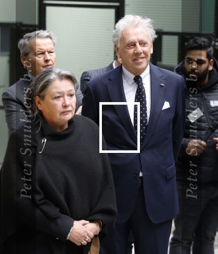 Almere 12 mei 2026
Koningin Maxima opent het nieuwe gebouw van Stichting Aap . Ed Nijpels zit in het bestuur van stichting Aap