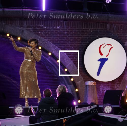 Amsterdam 5 mei 2026
5 mei Concert op de Amstel voor bevrijdingsdag . Koning Willem Alexander en Koningin Maxima zijn aanwezig .
Tineke Schouten en Splinter Chabot presenteren het . De artiesten die opterden zijn Roxeanne Hazes Acda en de Munnik Miss Envy Peru Edsilia Rombley Rolf Sanches en Fleur Raateland . Jamai Looman is dirigent .