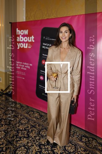 Amsterdam 11 mei 2026
Presenatie nieuwe how about you veiligheids app in het Amstel Hotel . Geeta Girdhari is de initiatiefnemer van de app. Estelle Kieft
