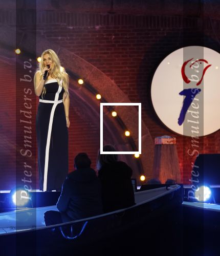 Amsterdam 5 mei 2026
5 mei Concert op de Amstel voor bevrijdingsdag . Koning Willem Alexander en Koningin Maxima zijn aanwezig .
Tineke Schouten en Splinter Chabot presenteren het . De artiesten die opterden zijn Roxeanne Hazes Acda en de Munnik Miss Envy Peru Edsilia Rombley Rolf Sanches en Fleur Raateland . Jamai Looman is dirigent .