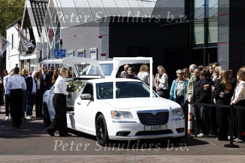 s Gravenzande 1 mei 2026
Begrafenis Jade Kops . Koningin Maxima heeft een mooi bloemstuk gestuurd