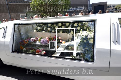 s Gravenzande 1 mei 2026
Begrafenis Jade Kops . Koningin Maxima heeft een mooi bloemstuk gestuurd