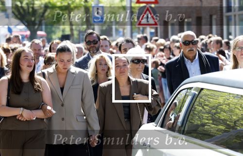 s Gravenzande 1 mei 2026
Begrafenis Jade Kops . Koningin Maxima heeft een mooi bloemstuk gestuurd