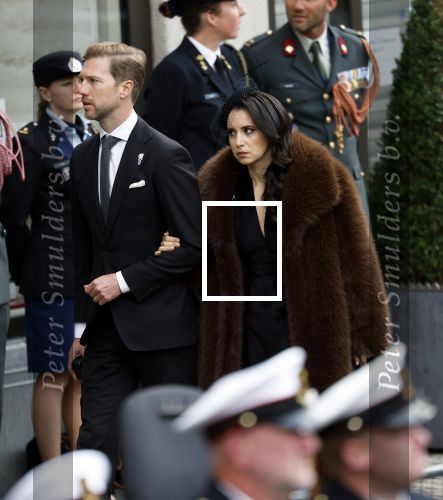 Amsterdam 4 mei 2026
Dodenherdenking 2026 op de dam met oa aanwezig Koning Willem Alexander en Koningin Maxima . Karsu met haar man