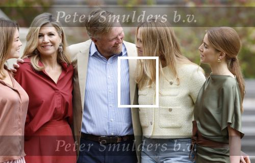 Den Haag 21 mei 2026
Fotouurtje met de koninklijke familie in de Hollandse tuin van Park Clingendael . Aanwezig Koning Willem Alexander Koningin Maxima Prinses Amalia Prinses Alexia en Prinses Ariane .