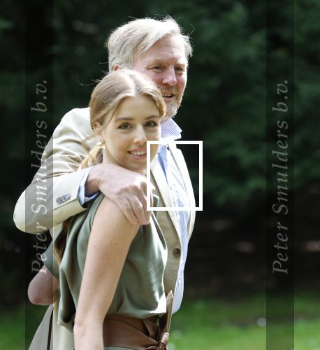 Den Haag 21 mei 2026
Fotouurtje met de koninklijke familie in de Hollandse tuin van Park Clingendael . Aanwezig Koning Willem Alexander Koningin Maxima Prinses Amalia Prinses Alexia en Prinses Ariane .