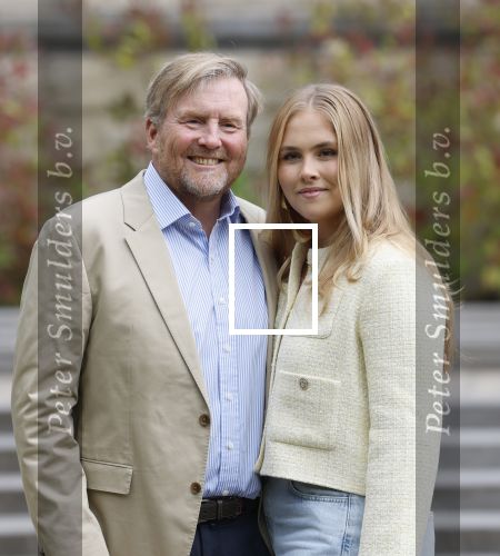 Den Haag 21 mei 2026
Fotouurtje met de koninklijke familie in de Hollandse tuin van Park Clingendael . Aanwezig Koning Willem Alexander Koningin Maxima Prinses Amalia Prinses Alexia en Prinses Ariane .
