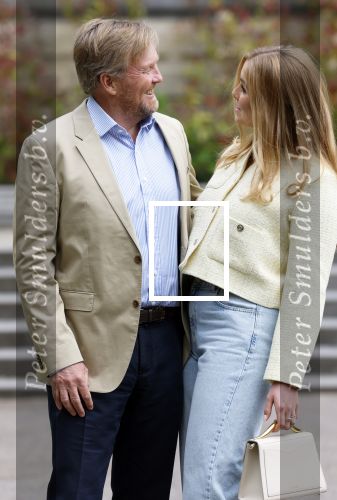 Den Haag 21 mei 2026
Fotouurtje met de koninklijke familie in de Hollandse tuin van Park Clingendael . Aanwezig Koning Willem Alexander Koningin Maxima Prinses Amalia Prinses Alexia en Prinses Ariane .