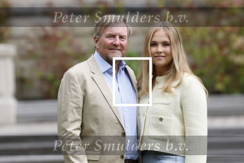 Den Haag 21 mei 2026
Fotouurtje met de koninklijke familie in de Hollandse tuin van Park Clingendael . Aanwezig Koning Willem Alexander Koningin Maxima Prinses Amalia Prinses Alexia en Prinses Ariane .