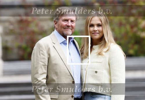 Den Haag 21 mei 2026
Fotouurtje met de koninklijke familie in de Hollandse tuin van Park Clingendael . Aanwezig Koning Willem Alexander Koningin Maxima Prinses Amalia Prinses Alexia en Prinses Ariane .