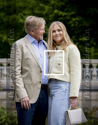 Den Haag 21 mei 2026
Fotouurtje met de koninklijke familie in de Hollandse tuin van Park Clingendael . Aanwezig Koning Willem Alexander Koningin Maxima Prinses Amalia Prinses Alexia en Prinses Ariane .
