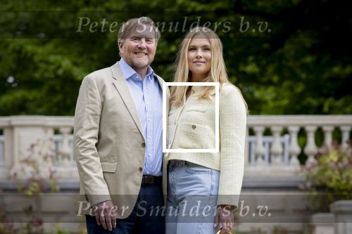 Den Haag 21 mei 2026
Fotouurtje met de koninklijke familie in de Hollandse tuin van Park Clingendael . Aanwezig Koning Willem Alexander Koningin Maxima Prinses Amalia Prinses Alexia en Prinses Ariane .