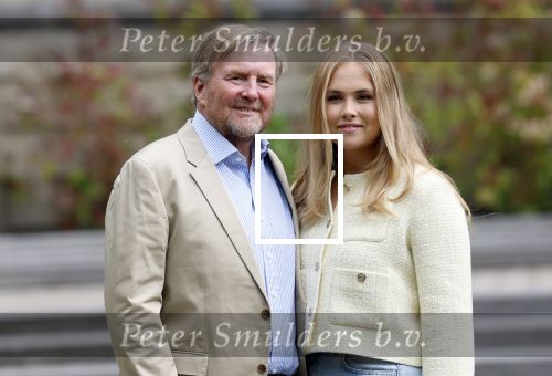 Den Haag 21 mei 2026
Fotouurtje met de koninklijke familie in de Hollandse tuin van Park Clingendael . Aanwezig Koning Willem Alexander Koningin Maxima Prinses Amalia Prinses Alexia en Prinses Ariane .