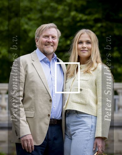 Den Haag 21 mei 2026
Fotouurtje met de koninklijke familie in de Hollandse tuin van Park Clingendael . Aanwezig Koning Willem Alexander Koningin Maxima Prinses Amalia Prinses Alexia en Prinses Ariane .