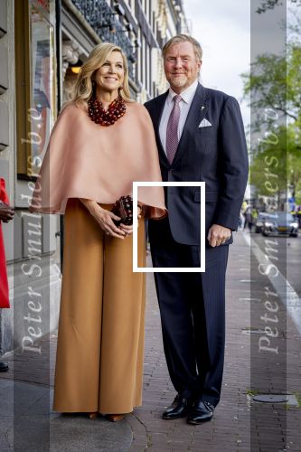 Amsterdam 5 mei 2026
5 mei Concert op de Amstel voor bevrijdingsdag . Koning Willem Alexander en Koningin Maxima zijn aanwezig .
Tineke Schouten en Splinter Chabot presenteren het . De artiesten die opterden zijn Roxeanne Hazes Acda en de Munnik Miss Envy Peru Edsilia Rombley Rolf Sanches en Fleur Raateland . Jamai Looman is dirigent .