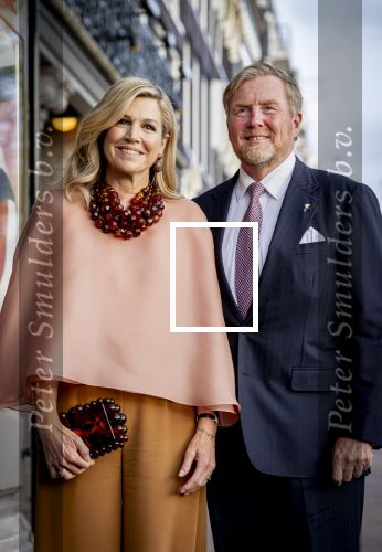 Amsterdam 5 mei 2026
5 mei Concert op de Amstel voor bevrijdingsdag . Koning Willem Alexander en Koningin Maxima zijn aanwezig .
Tineke Schouten en Splinter Chabot presenteren het . De artiesten die opterden zijn Roxeanne Hazes Acda en de Munnik Miss Envy Peru Edsilia Rombley Rolf Sanches en Fleur Raateland . Jamai Looman is dirigent .