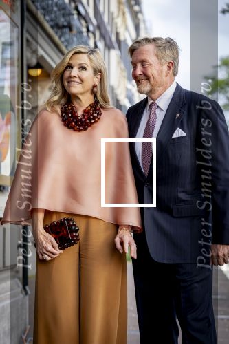 Amsterdam 5 mei 2026
5 mei Concert op de Amstel voor bevrijdingsdag . Koning Willem Alexander en Koningin Maxima zijn aanwezig .
Tineke Schouten en Splinter Chabot presenteren het . De artiesten die opterden zijn Roxeanne Hazes Acda en de Munnik Miss Envy Peru Edsilia Rombley Rolf Sanches en Fleur Raateland . Jamai Looman is dirigent .