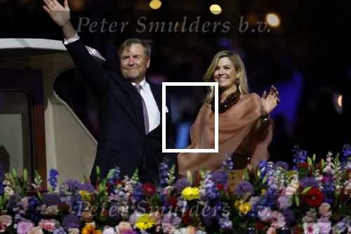 Amsterdam 5 mei 2026
5 mei Concert op de Amstel voor bevrijdingsdag . Koning Willem Alexander en Koningin Maxima zijn aanwezig .
Tineke Schouten en Splinter Chabot presenteren het . De artiesten die opterden zijn Roxeanne Hazes Acda en de Munnik Miss Envy Peru Edsilia Rombley Rolf Sanches en Fleur Raateland . Jamai Looman is dirigent .