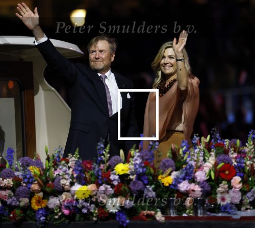 Amsterdam 5 mei 2026
5 mei Concert op de Amstel voor bevrijdingsdag . Koning Willem Alexander en Koningin Maxima zijn aanwezig .
Tineke Schouten en Splinter Chabot presenteren het . De artiesten die opterden zijn Roxeanne Hazes Acda en de Munnik Miss Envy Peru Edsilia Rombley Rolf Sanches en Fleur Raateland . Jamai Looman is dirigent .