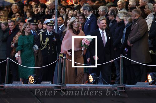 Amsterdam 5 mei 2026
5 mei Concert op de Amstel voor bevrijdingsdag . Koning Willem Alexander en Koningin Maxima zijn aanwezig .
Tineke Schouten en Splinter Chabot presenteren het . De artiesten die opterden zijn Roxeanne Hazes Acda en de Munnik Miss Envy Peru Edsilia Rombley Rolf Sanches en Fleur Raateland . Jamai Looman is dirigent .