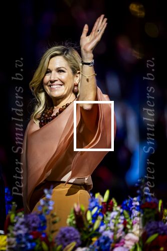 Amsterdam 5 mei 2026
5 mei Concert op de Amstel voor bevrijdingsdag . Koning Willem Alexander en Koningin Maxima zijn aanwezig .
Tineke Schouten en Splinter Chabot presenteren het . De artiesten die opterden zijn Roxeanne Hazes Acda en de Munnik Miss Envy Peru Edsilia Rombley Rolf Sanches en Fleur Raateland . Jamai Looman is dirigent .