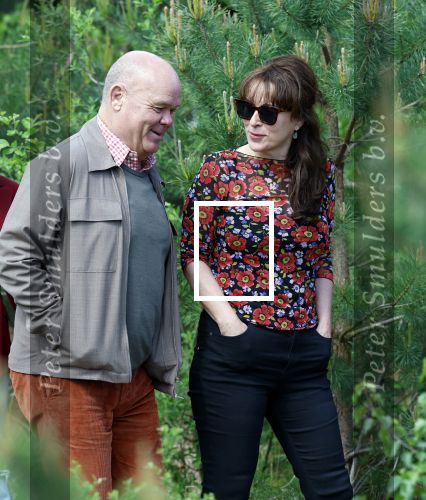Hoenderloo 7 mei 2026
Perspresentatie cast musical We zijn toch familie -. De cast bestaat uit : Paul de Leeuw, Annick Boer, Bart van Veldhoven, Martijn Kardol en RenÃ©e de Gruijl
