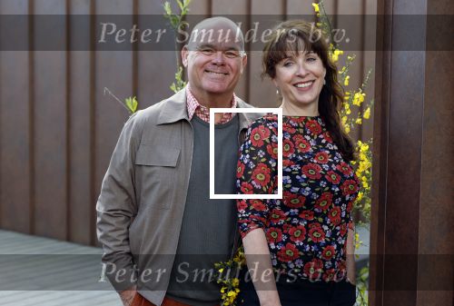 Hoenderloo 7 mei 2026
Perspresentatie cast musical We zijn toch familie -. De cast bestaat uit : Paul de Leeuw, Annick Boer, Bart van Veldhoven, Martijn Kardol en RenÃ©e de Gruijl