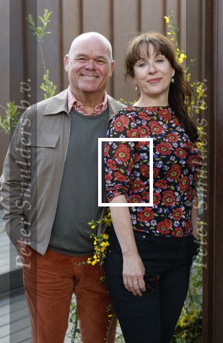 Hoenderloo 7 mei 2026
Perspresentatie cast musical We zijn toch familie -. De cast bestaat uit : Paul de Leeuw, Annick Boer, Bart van Veldhoven, Martijn Kardol en RenÃ©e de Gruijl