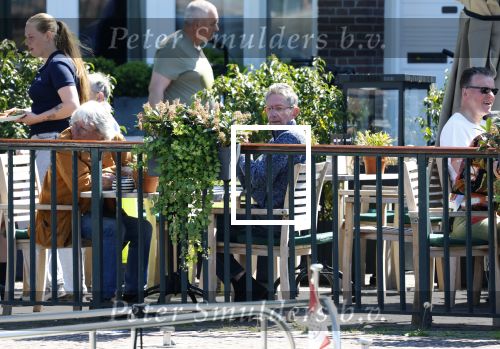 Muiderberg Muiden 8 9 mei 2026
Peter Holt gaat met een vriend vanaf zijn huis naar cafe Ome Ko in Muiden waar ze lekker op terras gaan zitten