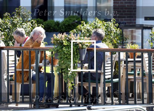 Muiderberg Muiden 8 9 mei 2026
Peter Holt gaat met een vriend vanaf zijn huis naar cafe Ome Ko in Muiden waar ze lekker op terras gaan zitten