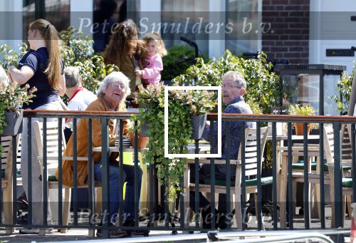 Muiderberg Muiden 8 9 mei 2026
Peter Holt gaat met een vriend vanaf zijn huis naar cafe Ome Ko in Muiden waar ze lekker op terras gaan zitten
