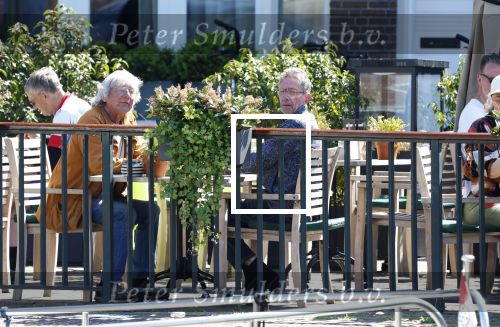 Muiderberg Muiden 8 9 mei 2026
Peter Holt gaat met een vriend vanaf zijn huis naar cafe Ome Ko in Muiden waar ze lekker op terras gaan zitten