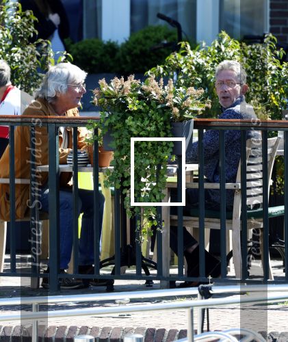 Muiderberg Muiden 8 9 mei 2026
Peter Holt gaat met een vriend vanaf zijn huis naar cafe Ome Ko in Muiden waar ze lekker op terras gaan zitten