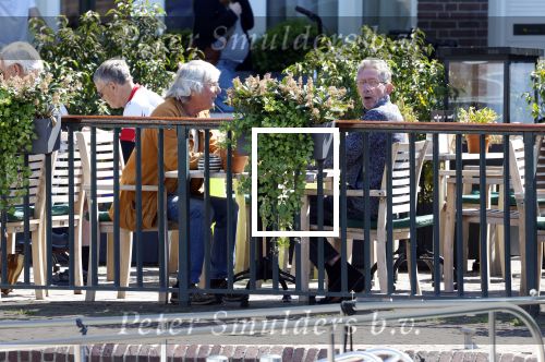 Muiderberg Muiden 8 9 mei 2026
Peter Holt gaat met een vriend vanaf zijn huis naar cafe Ome Ko in Muiden waar ze lekker op terras gaan zitten