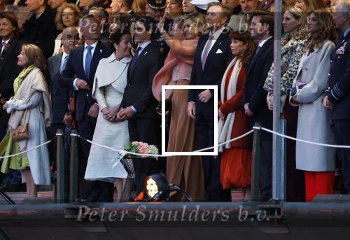 Amsterdam 5 mei 2026
5 mei Concert op de Amstel voor bevrijdingsdag . Koning Willem Alexander en Koningin Maxima zijn aanwezig .
Tineke Schouten en Splinter Chabot presenteren het . De artiesten die opterden zijn Roxeanne Hazes Acda en de Munnik Miss Envy Peru Edsilia Rombley Rolf Sanches en Fleur Raateland .Rob jetten