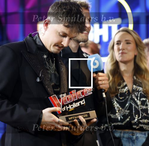 Hilversum 8 mei 2026
Finale van the Voice of Holland met Chantal janzen en Edson da Graca . De coaches zijn Suzen & freek Willie Wartaal Dinand Woesthoff en Ilse de Lange . de Finalisten Ruben Hillen Nieloefaar Bahadori Sanne v Assouw en Thijs Veldhuis . De bekendmaking was in RTL Tonight met Humberto Tan als presentator.