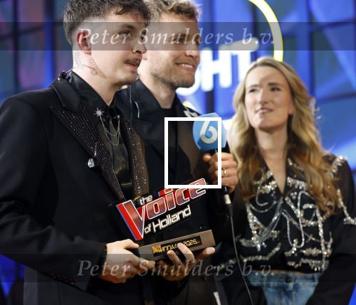 Hilversum 8 mei 2026
Finale van the Voice of Holland met Chantal janzen en Edson da Graca . De coaches zijn Suzen & freek Willie Wartaal Dinand Woesthoff en Ilse de Lange . de Finalisten Ruben Hillen Nieloefaar Bahadori Sanne v Assouw en Thijs Veldhuis . De bekendmaking was in RTL Tonight met Humberto Tan als presentator.