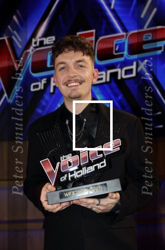 Hilversum 8 mei 2026
Finale van the Voice of Holland met Chantal janzen en Edson da Graca . De coaches zijn Suzen & freek Willie Wartaal Dinand Woesthoff en Ilse de Lange . de Finalisten Ruben Hillen Nieloefaar Bahadori Sanne v Assouw en Thijs Veldhuis . De bekendmaking was in RTL Tonight met Humberto Tan als presentator.