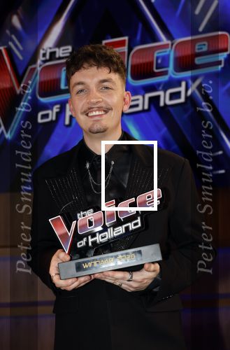 Hilversum 8 mei 2026
Finale van the Voice of Holland met Chantal janzen en Edson da Graca . De coaches zijn Suzen & freek Willie Wartaal Dinand Woesthoff en Ilse de Lange . de Finalisten Ruben Hillen Nieloefaar Bahadori Sanne v Assouw en Thijs Veldhuis . De bekendmaking was in RTL Tonight met Humberto Tan als presentator.