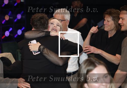 Hilversum 8 mei 2026
Finale van the Voice of Holland met Chantal janzen en Edson da Graca . De coaches zijn Suzen & freek Willie Wartaal Dinand Woesthoff en Ilse de Lange . de Finalisten Ruben Hillen Nieloefaar Bahadori Sanne v Assouw en Thijs Veldhuis . De bekendmaking was in RTL Tonight met Humberto Tan als presentator. Ruben Hillen met zus