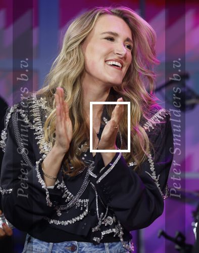 Hilversum 8 mei 2026
Finale van the Voice of Holland met Chantal janzen en Edson da Graca . De coaches zijn Suzen & freek Willie Wartaal Dinand Woesthoff en Ilse de Lange . de Finalisten Ruben Hillen Nieloefaar Bahadori Sanne v Assouw en Thijs Veldhuis . De bekendmaking was in RTL Tonight met Humberto Tan als presentator.