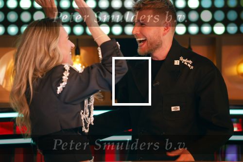 Hilversum 8 mei 2026
Finale van the Voice of Holland met Chantal janzen en Edson da Graca . De coaches zijn Suzen & freek Willie Wartaal Dinand Woesthoff en Ilse de Lange . de Finalisten Ruben Hillen Nieloefaar Bahadori Sanne v Assouw en Thijs Veldhuis . De bekendmaking was in RTL Tonight met Humberto Tan als presentator.