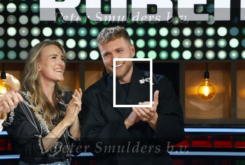 Hilversum 8 mei 2026
Finale van the Voice of Holland met Chantal janzen en Edson da Graca . De coaches zijn Suzen & freek Willie Wartaal Dinand Woesthoff en Ilse de Lange . de Finalisten Ruben Hillen Nieloefaar Bahadori Sanne v Assouw en Thijs Veldhuis . De bekendmaking was in RTL Tonight met Humberto Tan als presentator.