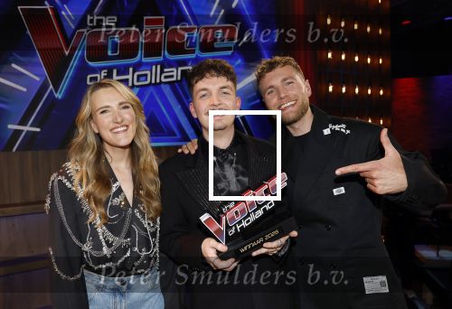 Hilversum 8 mei 2026
Finale van the Voice of Holland met Chantal janzen en Edson da Graca . De coaches zijn Suzen & freek Willie Wartaal Dinand Woesthoff en Ilse de Lange . de Finalisten Ruben Hillen Nieloefaar Bahadori Sanne v Assouw en Thijs Veldhuis . De bekendmaking was in RTL Tonight met Humberto Tan als presentator.