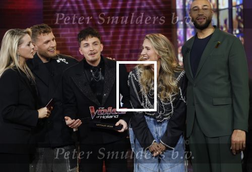 Hilversum 8 mei 2026
Finale van the Voice of Holland met Chantal janzen en Edson da Graca . De coaches zijn Suzen & freek Willie Wartaal Dinand Woesthoff en Ilse de Lange . de Finalisten Ruben Hillen Nieloefaar Bahadori Sanne v Assouw en Thijs Veldhuis . De bekendmaking was in RTL Tonight met Humberto Tan als presentator.