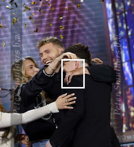 Hilversum 8 mei 2026
Finale van the Voice of Holland met Chantal janzen en Edson da Graca . De coaches zijn Suzen & freek Willie Wartaal Dinand Woesthoff en Ilse de Lange . de Finalisten Ruben Hillen Nieloefaar Bahadori Sanne v Assouw en Thijs Veldhuis . De bekendmaking was in RTL Tonight met Humberto Tan als presentator.