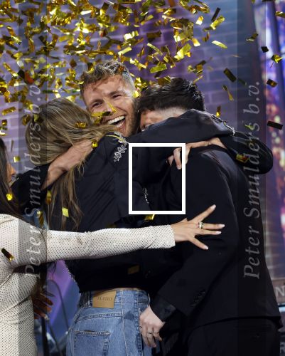 Hilversum 8 mei 2026
Finale van the Voice of Holland met Chantal janzen en Edson da Graca . De coaches zijn Suzen & freek Willie Wartaal Dinand Woesthoff en Ilse de Lange . de Finalisten Ruben Hillen Nieloefaar Bahadori Sanne v Assouw en Thijs Veldhuis . De bekendmaking was in RTL Tonight met Humberto Tan als presentator.