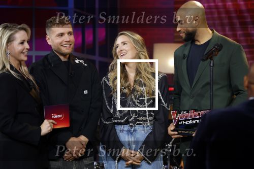 Hilversum 8 mei 2026
Finale van the Voice of Holland met Chantal janzen en Edson da Graca . De coaches zijn Suzen & freek Willie Wartaal Dinand Woesthoff en Ilse de Lange . de Finalisten Ruben Hillen Nieloefaar Bahadori Sanne v Assouw en Thijs Veldhuis . De bekendmaking was in RTL Tonight met Humberto Tan als presentator.