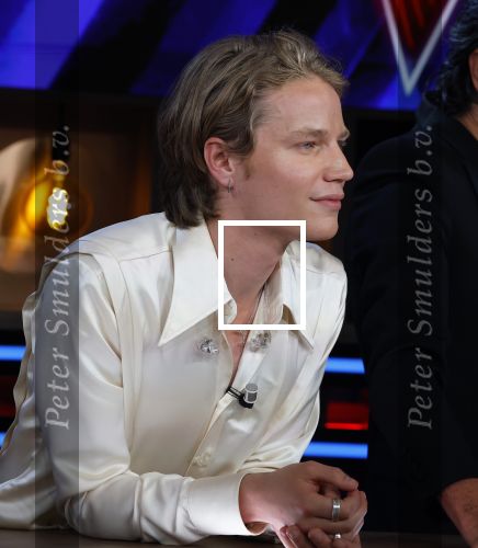 Hilversum 8 mei 2026
Finale van the Voice of Holland met Chantal janzen en Edson da Graca . De coaches zijn Suzen & freek Willie Wartaal Dinand Woesthoff en Ilse de Lange . de Finalisten Ruben Hillen Nieloefaar Bahadori Sanne v Assouw en Thijs Veldhuis . De bekendmaking was in RTL Tonight met Humberto Tan als presentator.